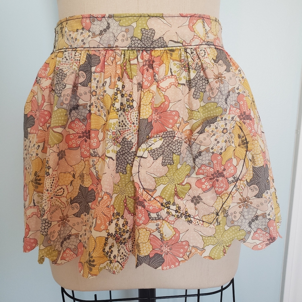 Vintage 1960's Flower Sack Apron - Picture 1 of 15